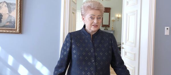 Даля Грибаускайте приглашает на экскурсию - Sputnik Литва