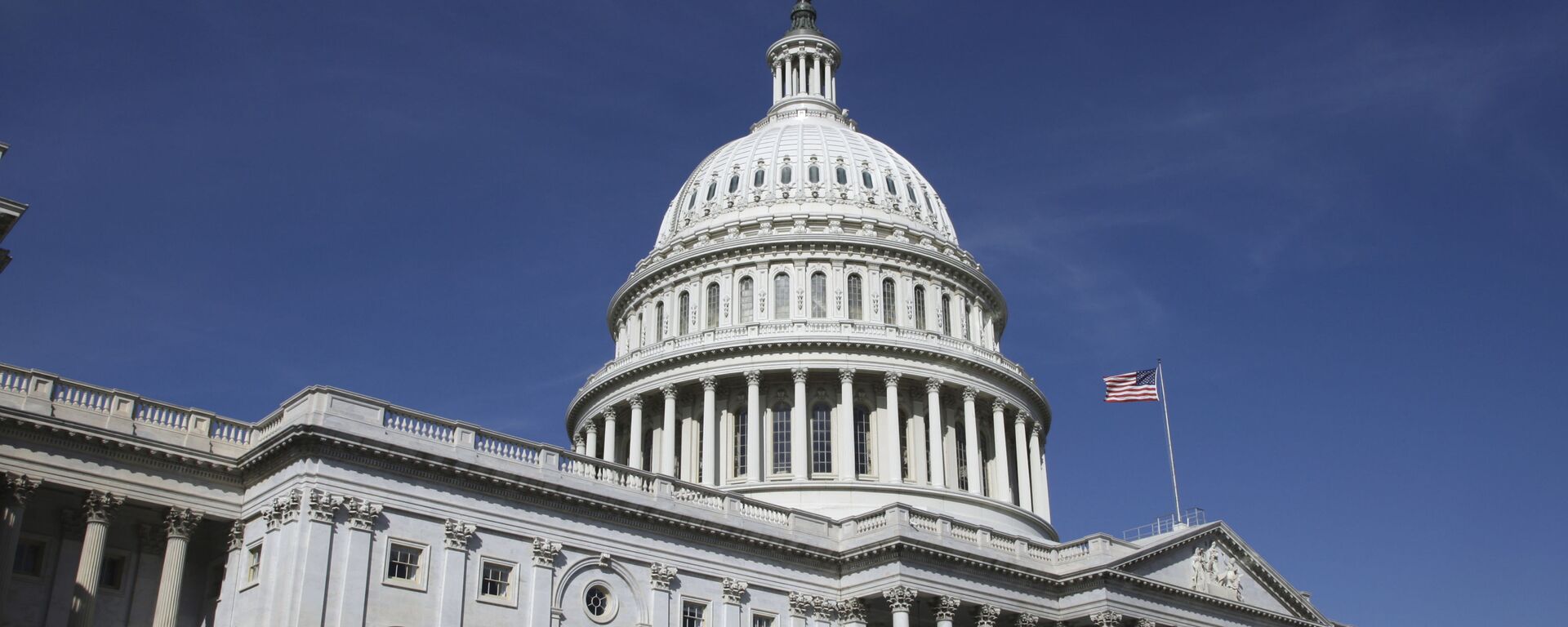 Купол Капитолия - здание конгресса США в Вашингтоне, архивное фото - Sputnik Lietuva, 1920, 16.02.2022
