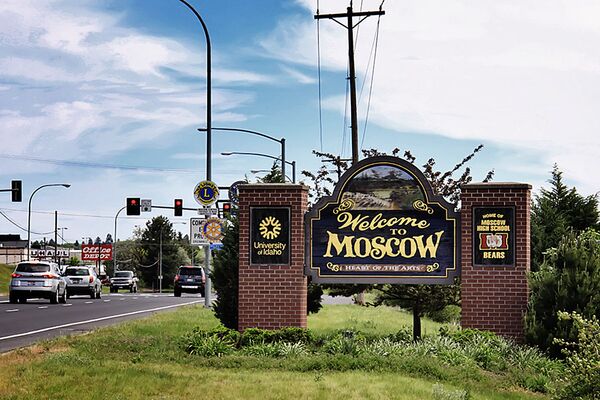 В МИД РФ посоветовали украинскому министру штурмовать Москву в США В МИД РФ посоветовали украинскому министру штурмовать Москву в США - Sputnik Литва