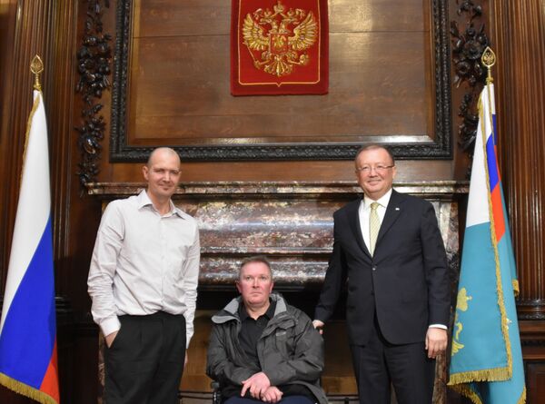 Отравленный в Эймсбери британец встретился с послом России в Лондоне - Sputnik Литва