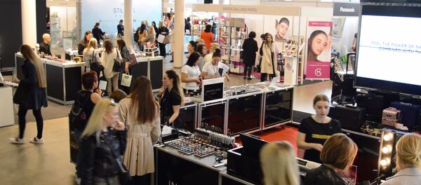 Vilniuje vyko grožio ir sveikatos paroda Pelenė Vilniuje vyko grožio ir sveikatos paroda Pelenė - Sputnik Lietuva