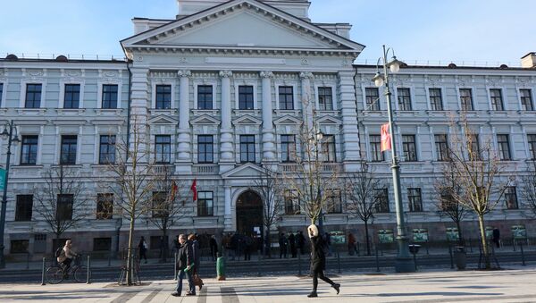 Здание Вильнюсского окружного суда во время оглашения приговора по делу 13 января, 27 марта 2019 года - Sputnik Литва