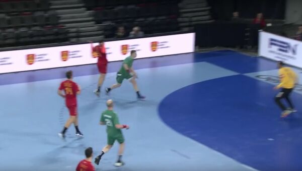 Первая победа гандболистов Литвы в отборе ЧЕ-2020 - Sputnik Литва
