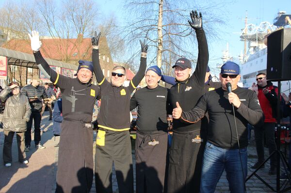 Рыбный плов и уха: литовцы удивили Калининград на Дне селедки Рыбный плов и уха: литовцы удивили Калининград на Дне селедки - Sputnik Литва