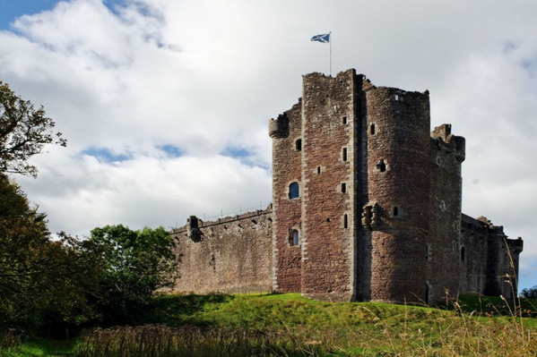 Шотландский замок Дун — средневековая крепость династии Стюартов - Sputnik Литва