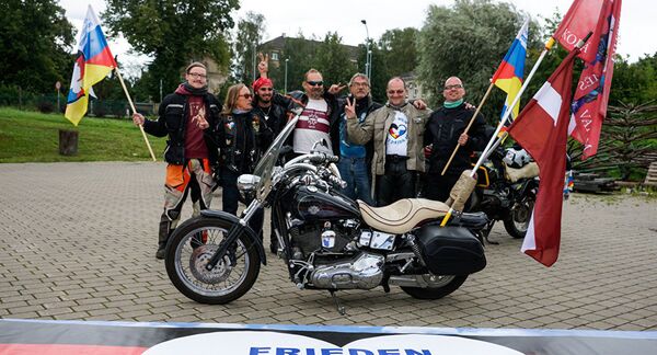 Участники автопробега Дружба - Sputnik Литва