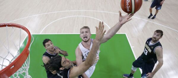 Баскетбольный матч Аргентина-Литва на Олимпийских играх в Рио - Sputnik Литва