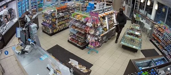 Ограбление на заправке в Радвилишкис Ограбление на заправке в Радвилишкис - Sputnik Литва