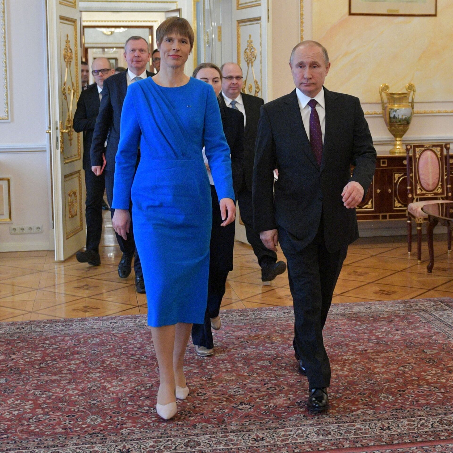 Президент эстонии с сыном фото