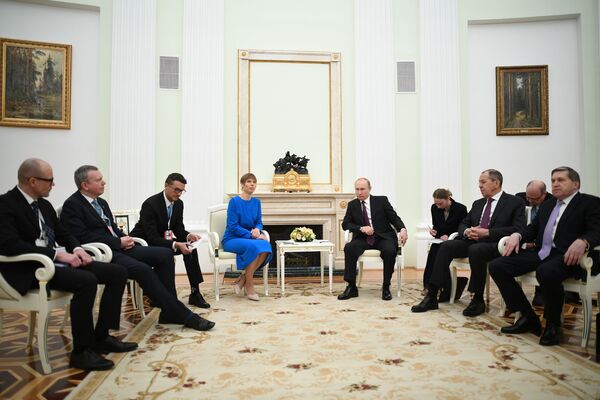 Президент Эстонии пригласила Путина приехать в балтийскую республику Президент Эстонии пригласила Путина приехать в балтийскую республику - Sputnik Литва