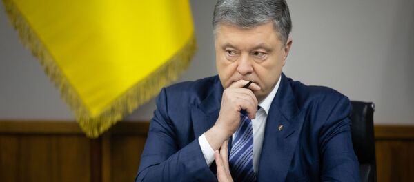 Президент Украины Петр Порошенко, 18 апреля 2019 года - Sputnik Литва