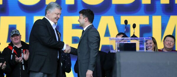 Petro Porošenko ir Vladimiro Zelenskio debatai Kijeve Petro Porošenko ir Vladimiro Zelenskio debatai Kijeve - Sputnik Lietuva