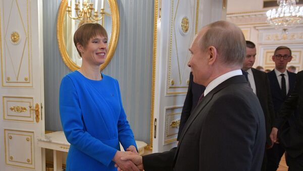 Rusjos prezidentas Vladimiras Putinas ir Estijos prezidentė Kersti Kaljulaid - Sputnik Lietuva