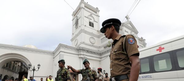 Военные на месте взрывов в Шри-Ланке, 21 апреля 2019 года Военные на месте взрывов в Шри-Ланке, 21 апреля 2019 года - Sputnik Lietuva