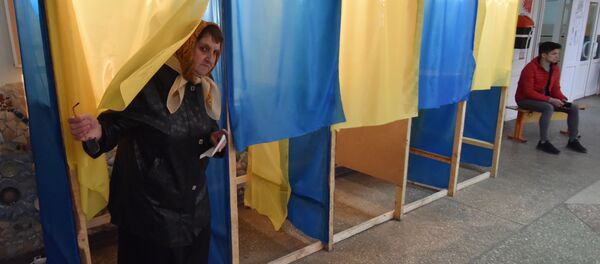 Второй тур голосования на выборах президента Украины, 21 апреля Второй тур голосования на выборах президента Украины, 21 апреля - Sputnik Lietuva