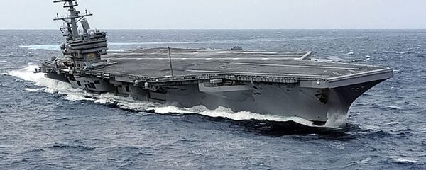 Авианосец США Джордж Буш-ст., архивное фото Авианосец США Джордж Буш-ст., архивное фото - Sputnik Lietuva