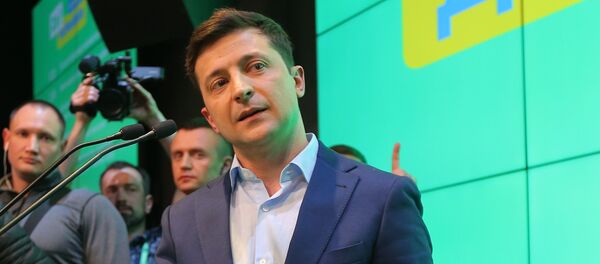 Брифинг В. Зеленского после оглашения предварительных итогов голосования Брифинг В. Зеленского после оглашения предварительных итогов голосования - Sputnik Lietuva