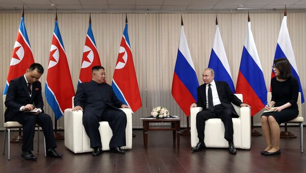 Президент РФ В. Путин встретился с лидером КНДР Ким Чен Ыном - Sputnik Lietuva