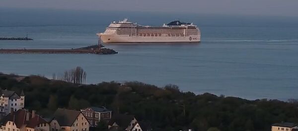 В Клайпедский порт прибыл круизный лайнер В Клайпедский порт прибыл круизный лайнер - Sputnik Литва