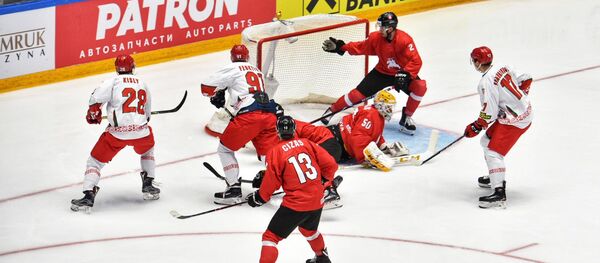 Матч между сборными Литвы и Беларуси в рамках ЧМ по хоккею в Нур-Султане, Казахстан, 29 апреля 2019 года - Sputnik Литва