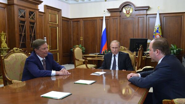 Президент РФ В. Путин встретился с С. Ивановым и А. Вайно - Sputnik Литва