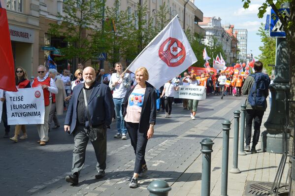Шествие в честь 1 Мая в Вильнюсе - Sputnik Литва