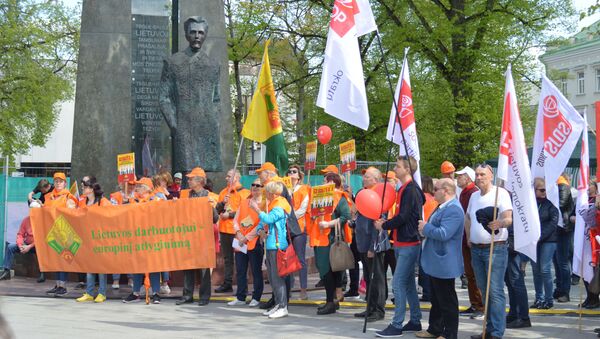 Шествие в честь 1 Мая в Вильнюсе - Sputnik Lietuva