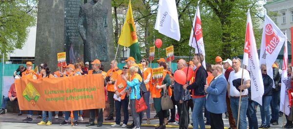 Шествие в честь 1 Мая в Вильнюсе Шествие в честь 1 Мая в Вильнюсе - Sputnik Lietuva
