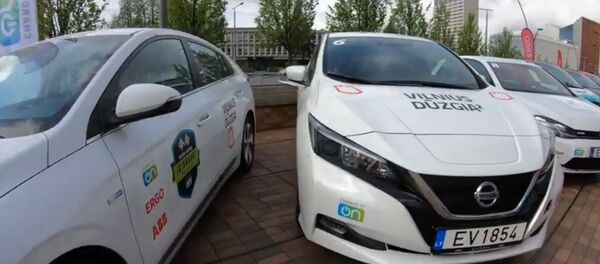 Įsikrauk!: Vilniuje vyko konkursas elektromobilių savininkams Įsikrauk!: Vilniuje vyko konkursas elektromobilių savininkams - Sputnik Lietuva