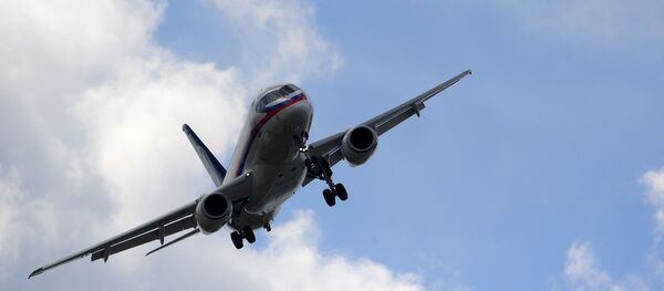 Ближнемагистральный пассажирский самолет Sukhoi Superjet 100, архивное фото - Sputnik Литва