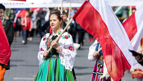 В Вильнюсе состоялось торжественное шествие поляков в честь первой письменной конституции Полонии - Sputnik Lietuva