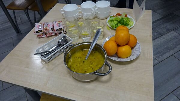 В Литве планируют ввести шведский стол для учеников во всех школах - Sputnik Литва