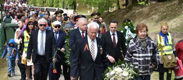 Мероприятия в честь 74-й годовщины победы в Великой Отечественной войне в Вильнюсе, 9 мая 2019 Мероприятия в честь 74-й годовщины победы в Великой Отечественной войне в Вильнюсе, 9 мая 2019 - Sputnik Литва