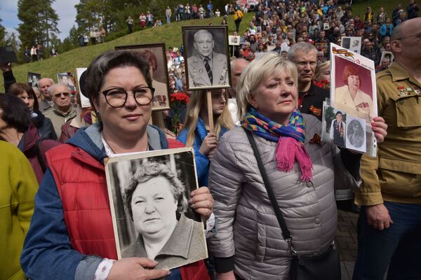 В Вильнюсе отпраздновали День Победы В Вильнюсе отпраздновали День Победы - Sputnik Литва