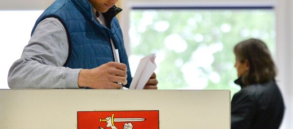 Выборы президента и два референдума проходят в Литве, архивное фото - Sputnik Литва