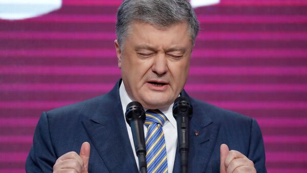 Действующий президент Украины Петр Порошенко, 21 апреля 2019 года - Sputnik Литва