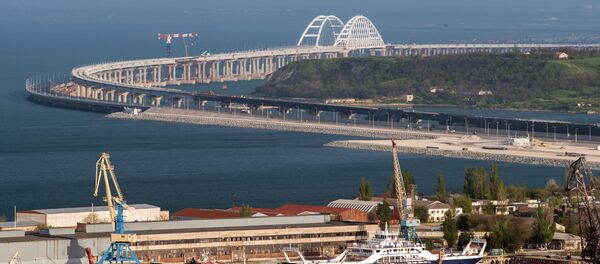 Крымский мост, архивное фото - Sputnik Литва