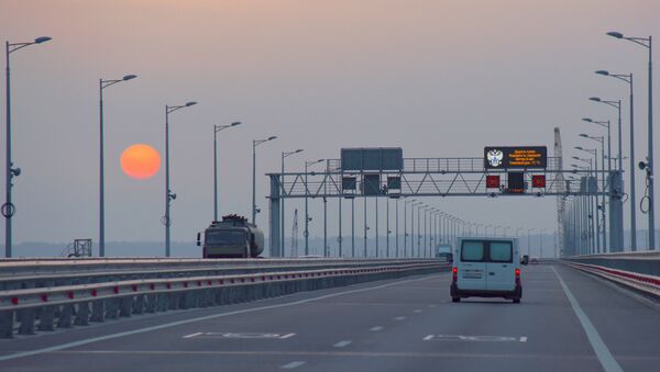 Крымский мост, архивное фото - Sputnik Lietuva