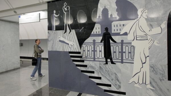 Вестибюль станции метро Достоевская, открывшейся в Москве, 2010 год - Sputnik Lietuva