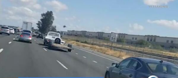 Момент крушения истребителя F-16 в Калифорнии показали на видео - Sputnik Lietuva