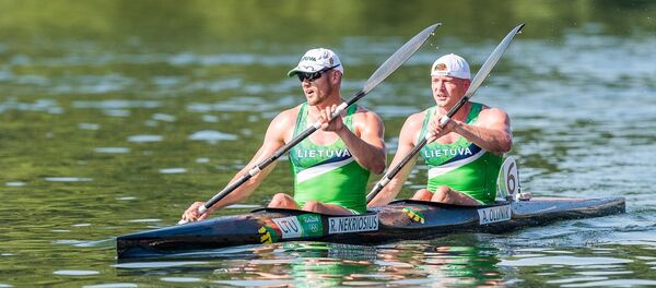 Успешный дебют на Олимпиаде в Рио литовских гребцов Ричардаса Некрошюса и Андрея Олийника - Sputnik Литва