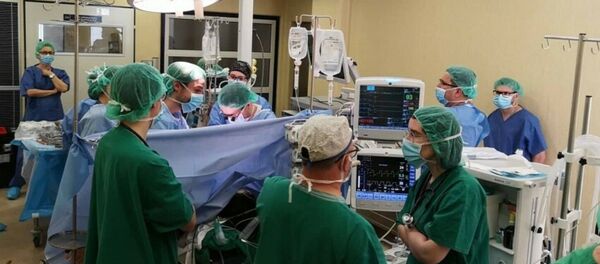 Легкие и сердце литовского донора пересадят двум иностранцам Легкие и сердце литовского донора пересадят двум иностранцам - Sputnik Lietuva