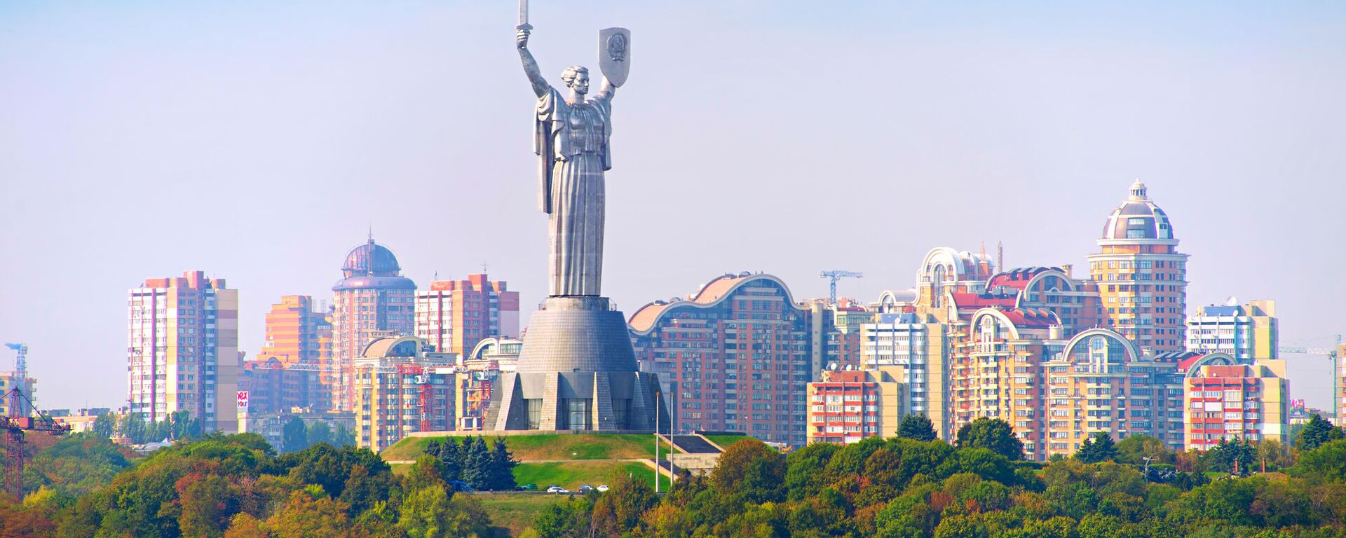 Monumentas Tėvynė-motina, Kijevas - Sputnik Lietuva, 1920, 13.07.2021