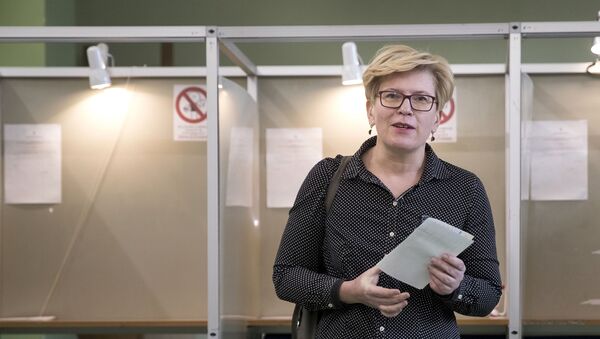 Кандидат в президенты Литвы Ингрида Шимоните на избирательном участке в Вильнюсе, 26 мая 2019 года - Sputnik Lietuva