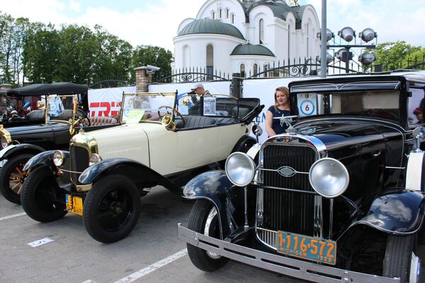 Ретрозаезд по Балтии: в Калининграде прошел фестиваль уникальных авто Ретрозаезд по Балтии: в Калининграде прошел фестиваль уникальных авто - Sputnik Литва