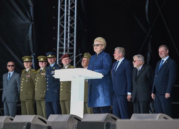 Grybauskaitė paminėjo 100-ąsias Šaulių sąjungos metines Grybauskaitė paminėjo 100-ąsias Šaulių sąjungos metines - Sputnik Lietuva