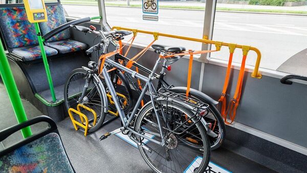 Велосипеды в автобусе - Sputnik Литва