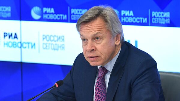 Председатель комиссии Совета Федерации РФ по информационной политике и взаимодействию со средствами массовой информации Алексей Пушков  - Sputnik Lietuva