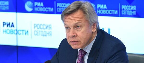 Председатель комиссии Совета Федерации РФ по информационной политике и взаимодействию со средствами массовой информации Алексей Пушков  - Sputnik Литва