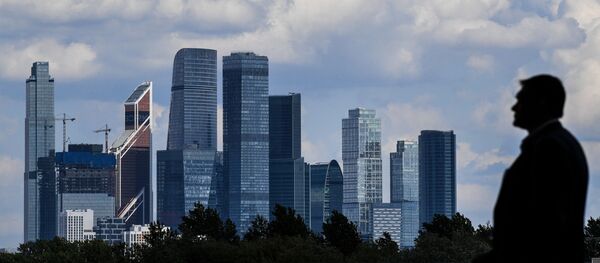  Вид на небоскребы делового центра Москва-сити со стороны Гребного канала Крылатское, архивное фото - Sputnik Литва